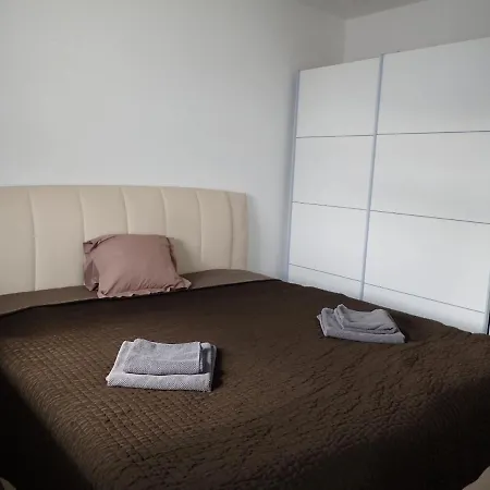 In The Old Town Апартаменты *